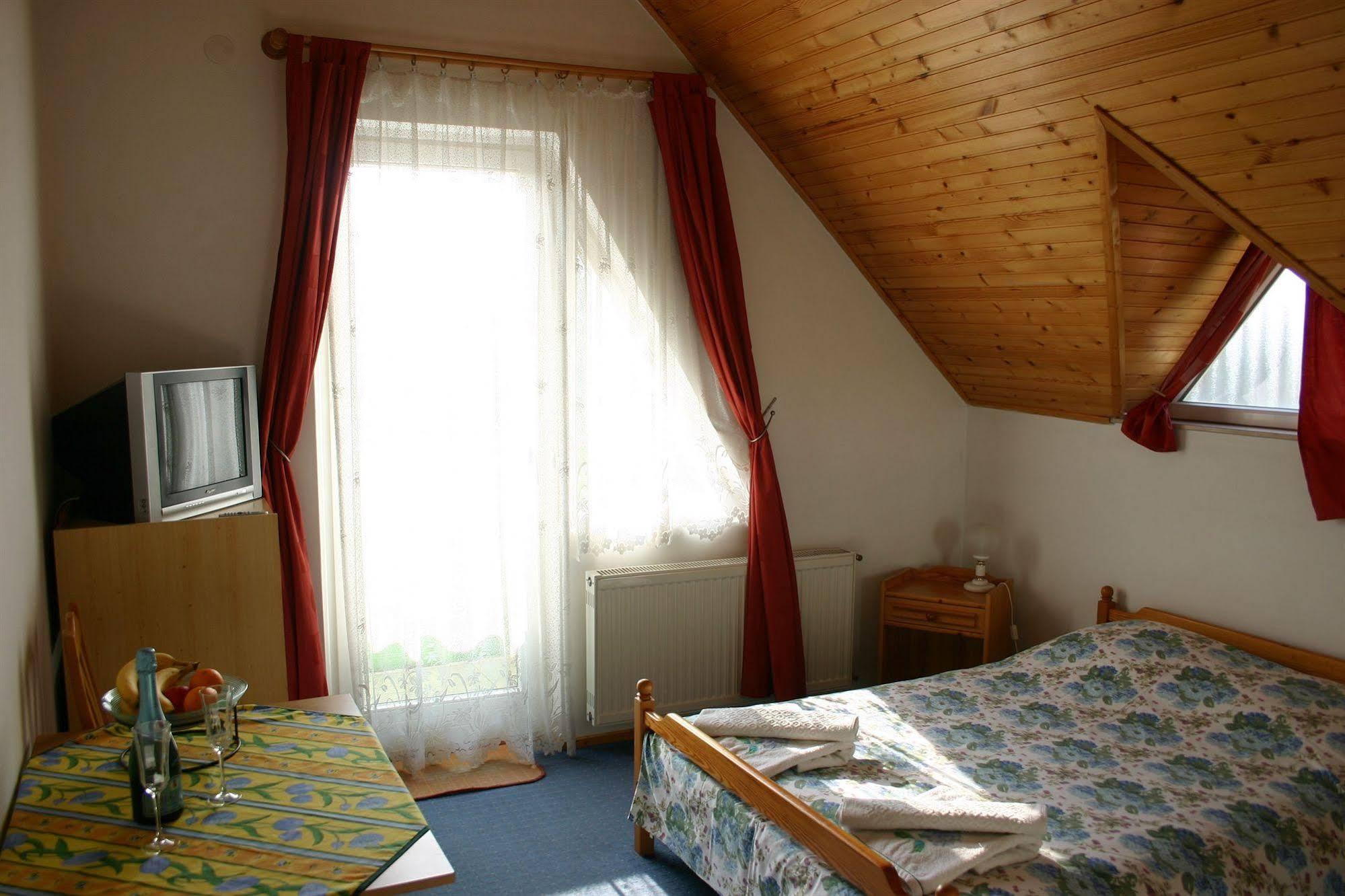 Gyenesdiás Lorelei Pension Adults Only المظهر الخارجي الصورة